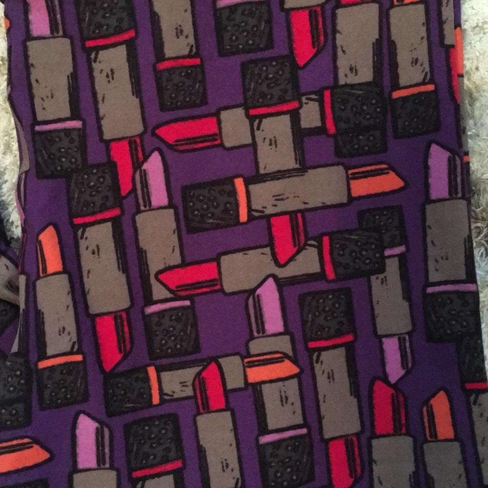 Lularoe TC 💋 - Picture 2 of 3